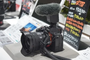 【レビュー】新型ショットガンマイクロホン『ECM-B10』ショールーム展示レポート - ソニーの新商品レビューを随時更新！ ソニーストアのお買い物なら正規e-Sony Shop テックスタッフへ