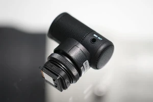 【レビュー】ショットガンマイクロホン『ECM-G1』ショールーム実機レポート - ソニーの新商品レビューを随時更新！ ソニーストアのお買い物なら正規e-Sony Shop テックスタッフへ