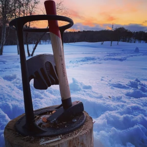 キンドリングクラッカーは薪割り台としては最高のアイテム！ | Sotopia