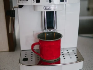 在宅勤務な夫婦がデロンギのコーヒーマシン マグニフィカSを1年強使ってみたのでレビューしてみる