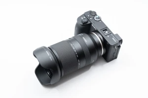 TAMRON 18-300mm F/3.5-6.3のレビュー。作例とレンズ外観について
