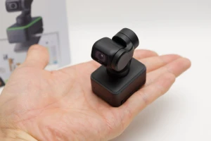 【ミニレビュー】小さくてジンバル内蔵「Insta360 Link」が凄い。異様に万能な“Webカメラ”